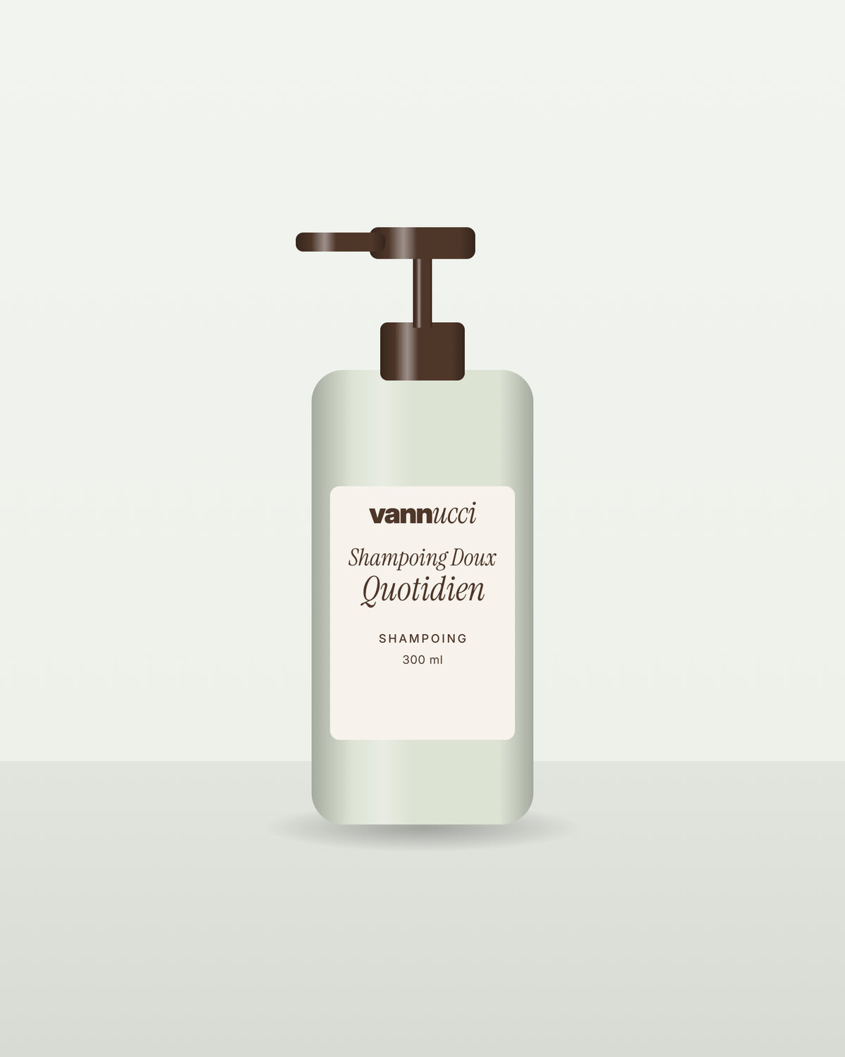 Shampoing Doux Quotidien Vannucci, flacon pompe sur fond clair